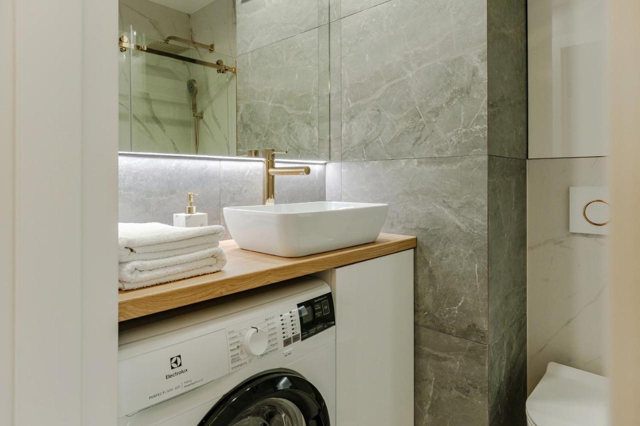 Apartment Wola, Wi-Fi, Smart Lock, Air Condition Warschau Exterior foto