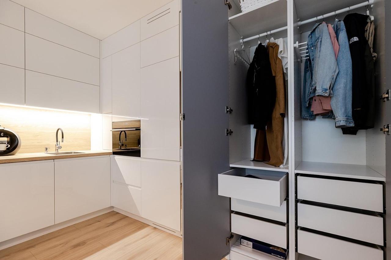 Apartment Wola, Wi-Fi, Smart Lock, Air Condition Warschau Exterior foto